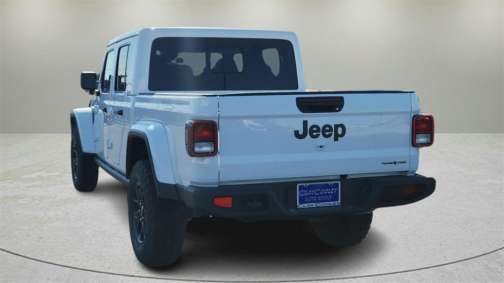 new 2025 Jeep Gladiator car, priced at $44,340