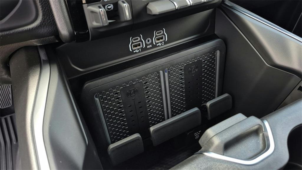 new 2025 Ram 2500 car, priced at $78,483