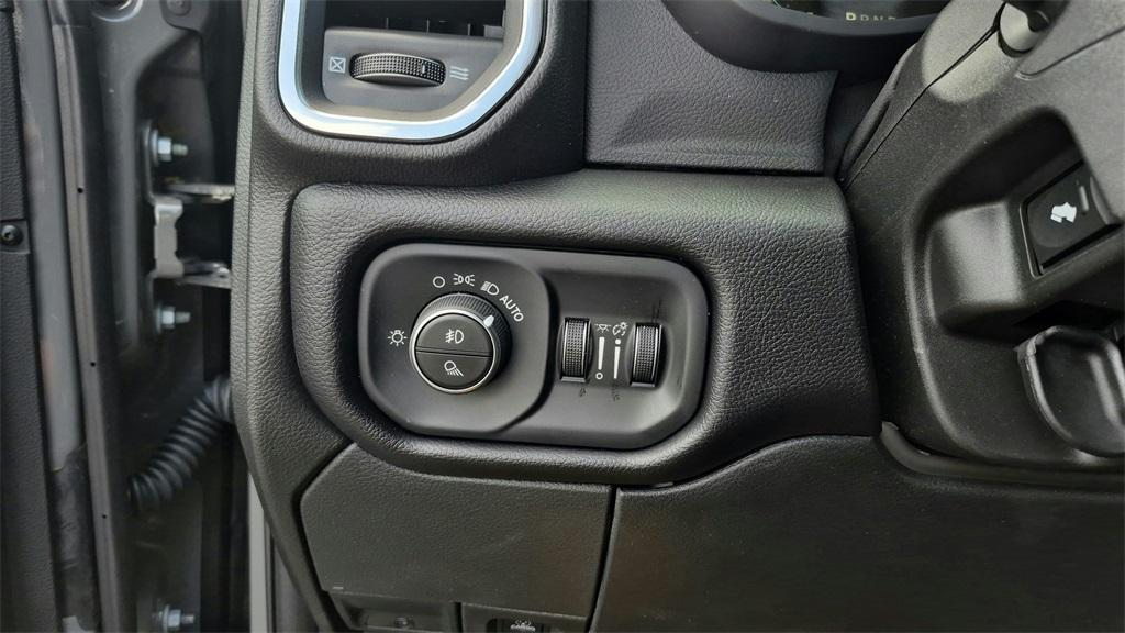 new 2025 Ram 2500 car, priced at $78,483