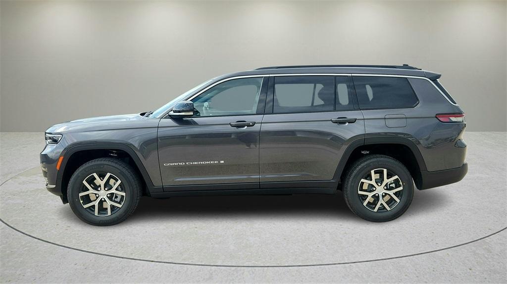 new 2025 Jeep Grand Cherokee L car, priced at $45,000
