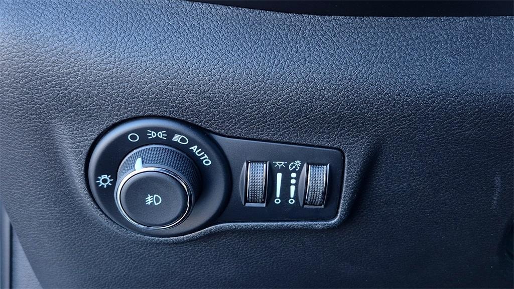 new 2026 Jeep Compass car, priced at $29,938