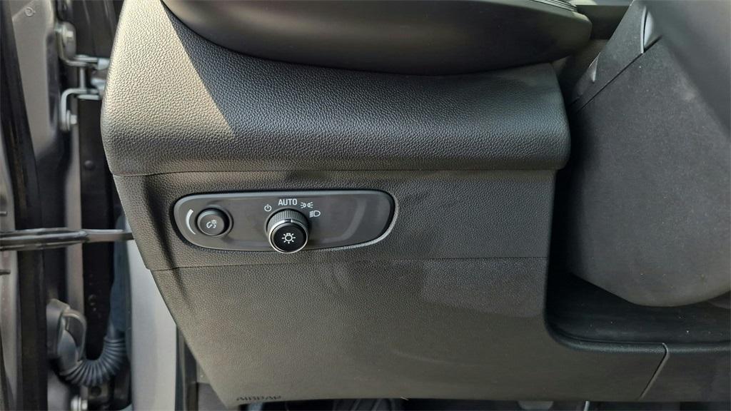 used 2023 Buick Envision car, priced at $23,500