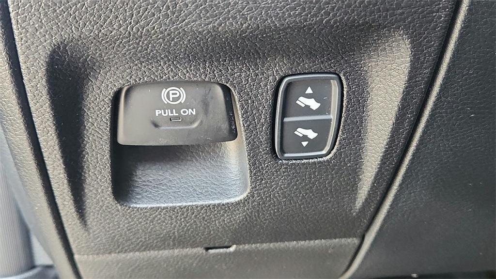 new 2025 Ram 1500 car, priced at $57,500