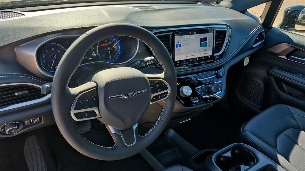 new 2026 Chrysler Pacifica car, priced at $42,786