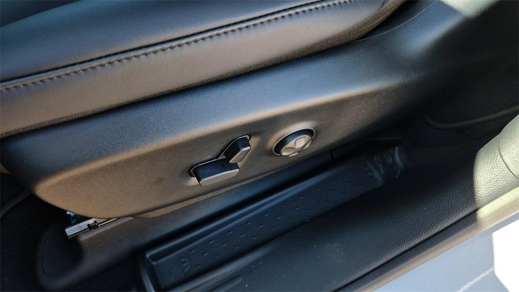 new 2026 Chrysler Pacifica car, priced at $42,786