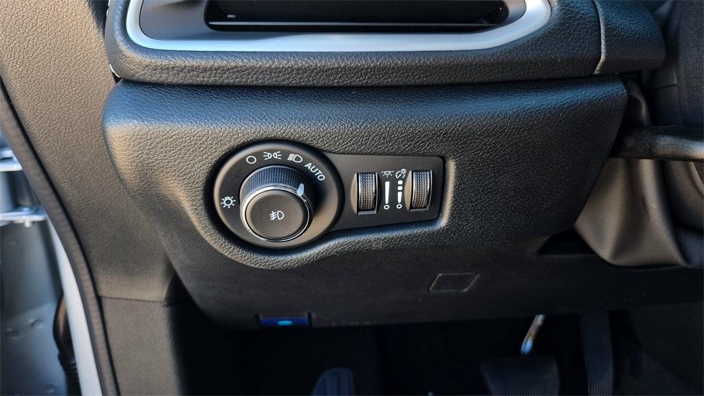 new 2026 Chrysler Pacifica car, priced at $42,786