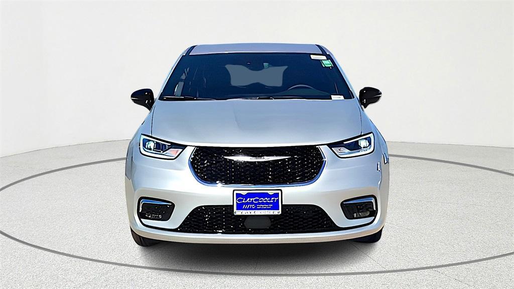 new 2026 Chrysler Pacifica car, priced at $42,786