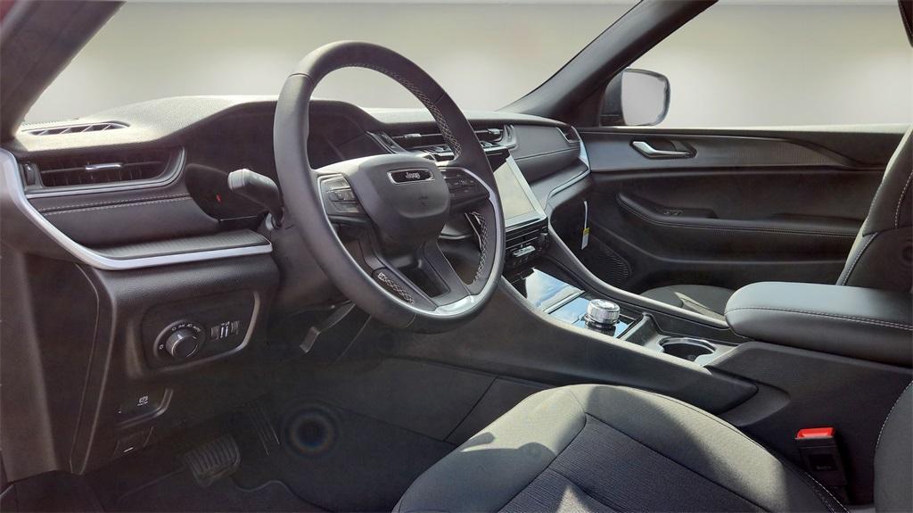 new 2025 Jeep Grand Cherokee L car, priced at $40,892