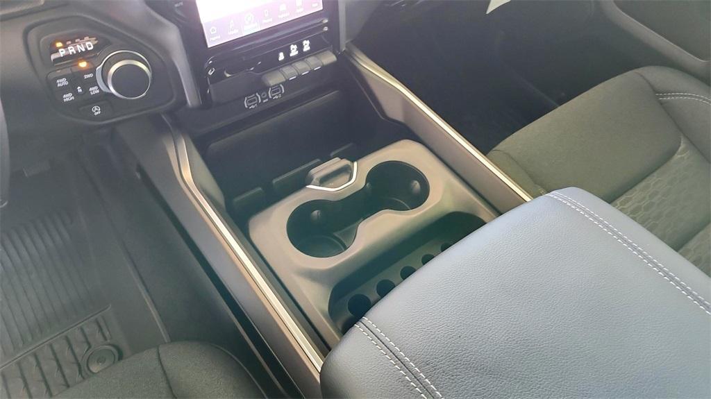 new 2025 Ram 1500 car, priced at $47,500