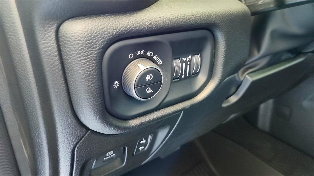 new 2025 Ram 1500 car, priced at $47,500