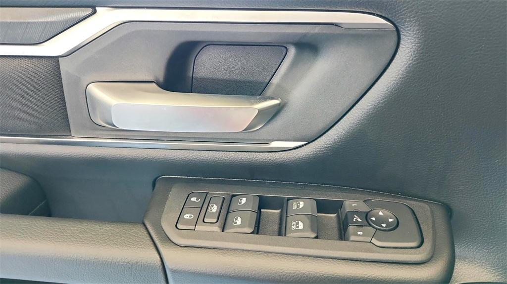new 2025 Ram 1500 car, priced at $47,500