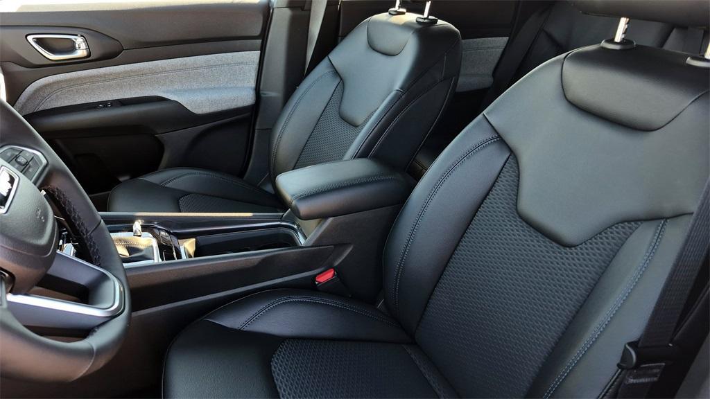 new 2026 Jeep Compass car, priced at $30,486