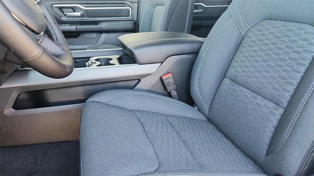 new 2025 Ram 1500 car, priced at $46,000