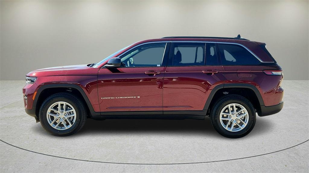 new 2025 Jeep Grand Cherokee car, priced at $34,500