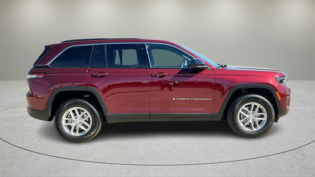 new 2025 Jeep Grand Cherokee car, priced at $34,500