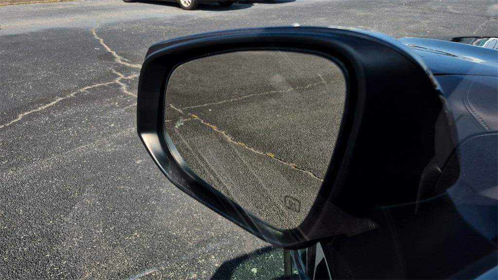 used 2022 Toyota Highlander car, priced at $32,170