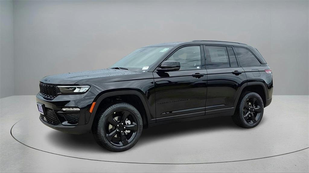 new 2025 Jeep Grand Cherokee car, priced at $50,834
