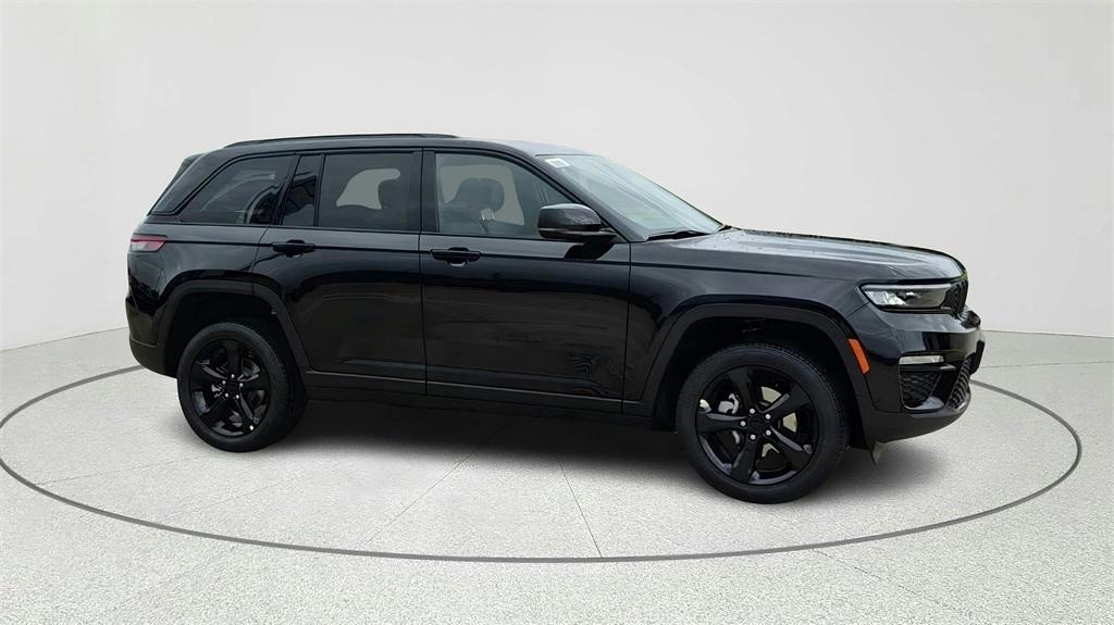 new 2025 Jeep Grand Cherokee car, priced at $50,834