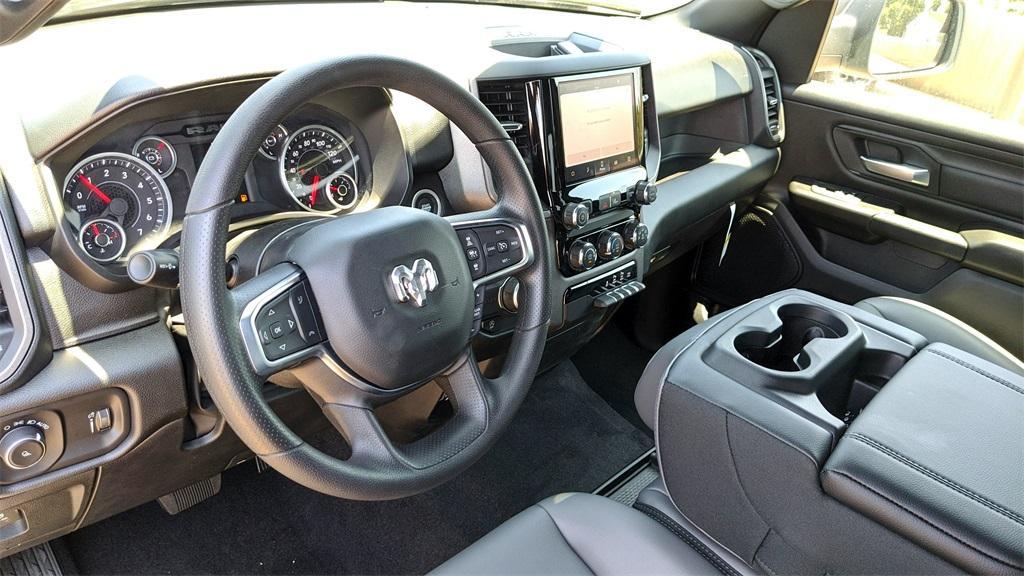 new 2025 Ram 1500 car, priced at $39,000