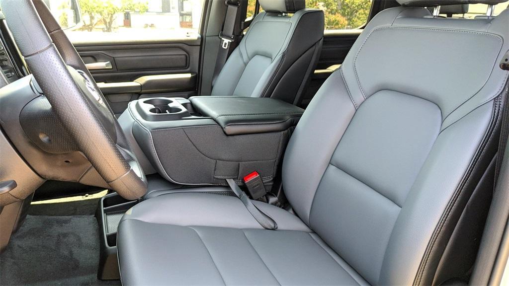 new 2025 Ram 1500 car, priced at $39,000