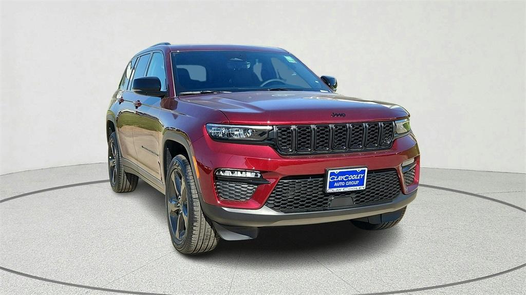 new 2025 Jeep Grand Cherokee car, priced at $48,001