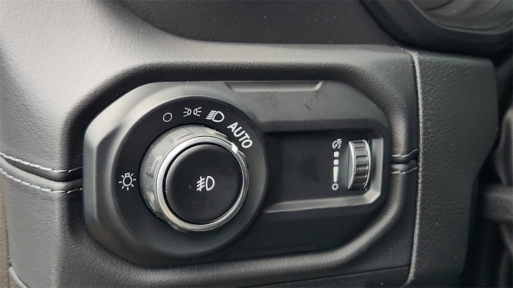 new 2025 Jeep Wrangler car, priced at $54,500