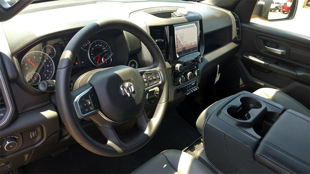 new 2025 Ram 1500 car, priced at $40,000