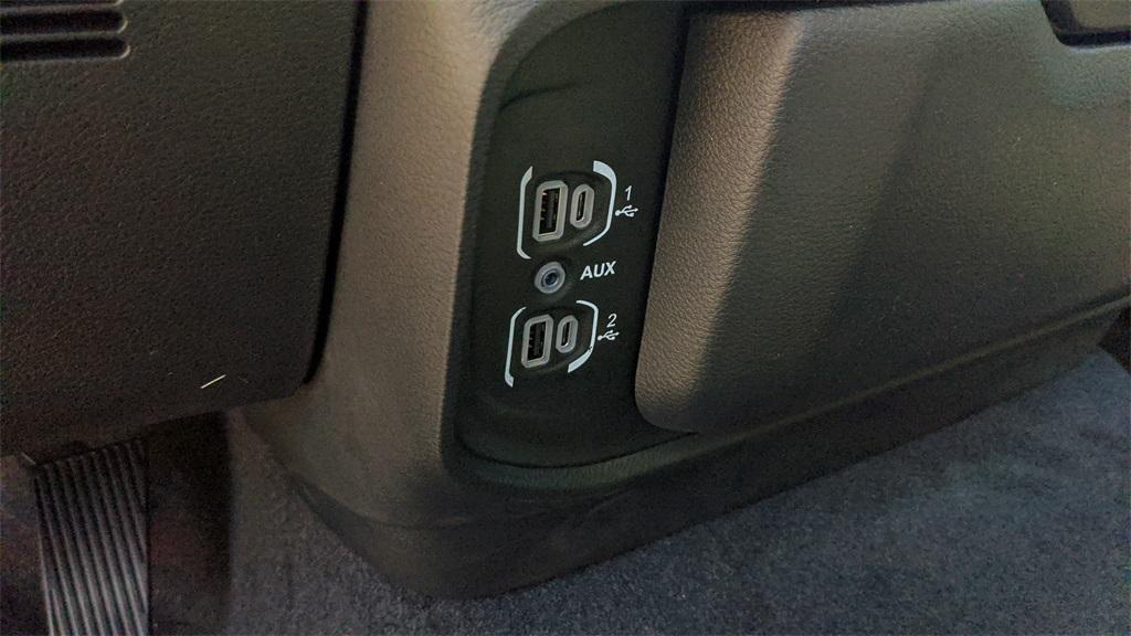 new 2025 Ram 1500 car, priced at $40,000