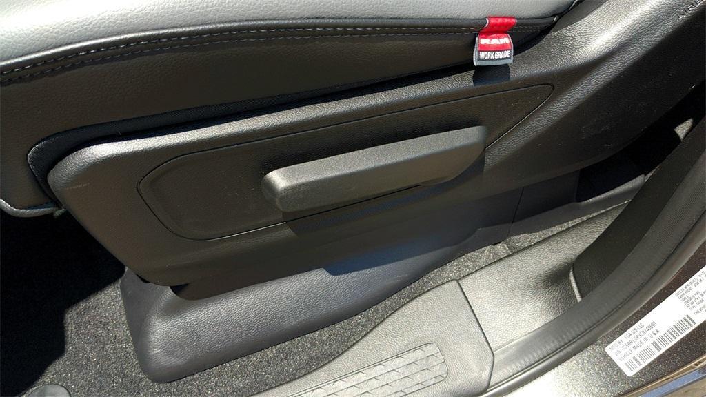 new 2025 Ram 1500 car, priced at $40,000