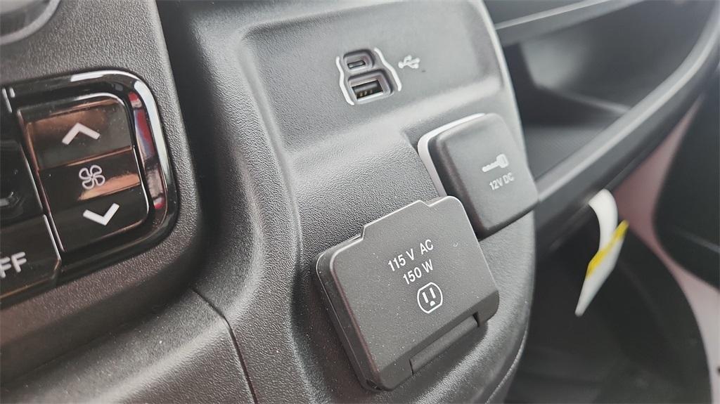 new 2025 Ram ProMaster 2500 car, priced at $48,667