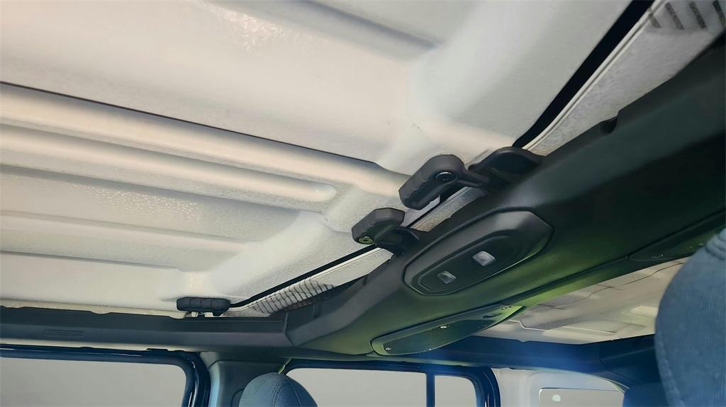 new 2025 Jeep Wrangler car, priced at $45,707