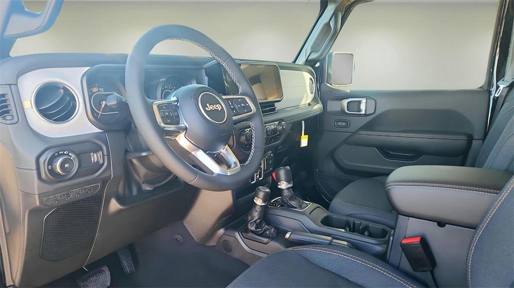 new 2025 Jeep Wrangler car, priced at $45,707