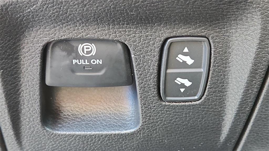 new 2025 Ram 1500 car, priced at $47,500