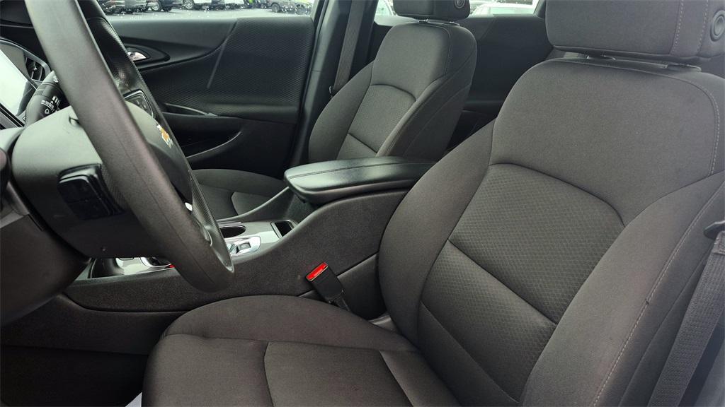 used 2024 Chevrolet Malibu car