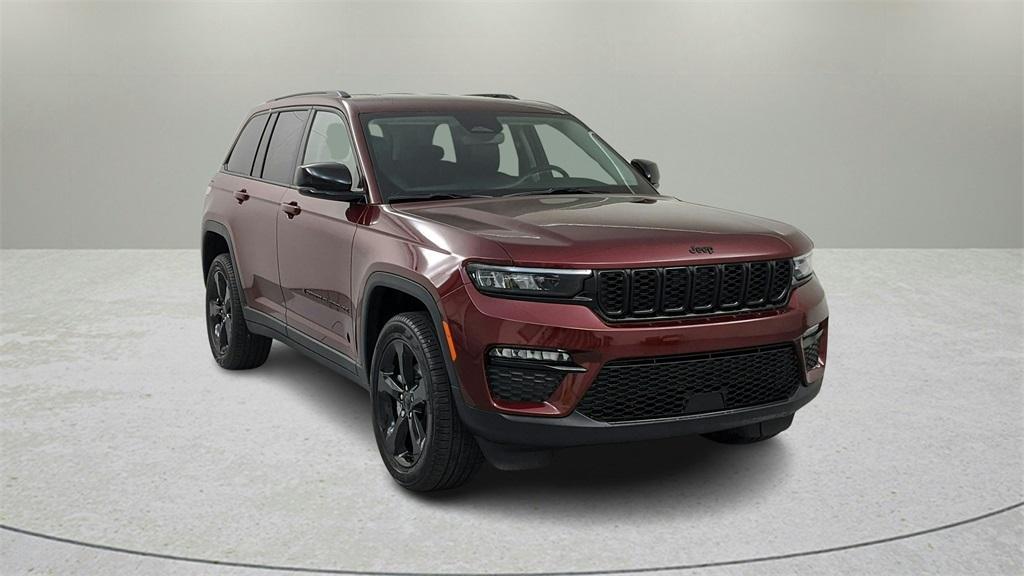 new 2024 Jeep Grand Cherokee car, priced at $41,500