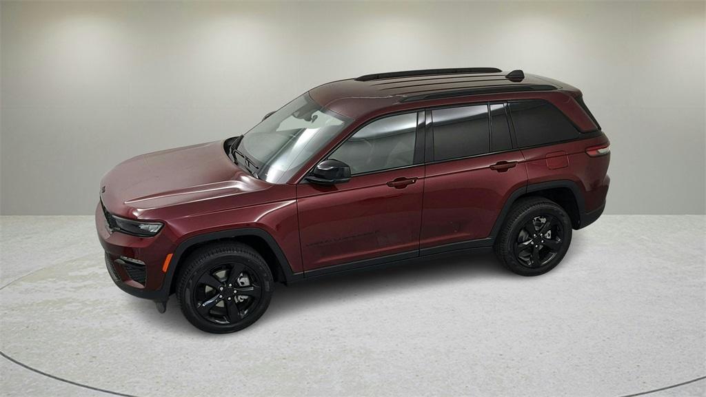 new 2024 Jeep Grand Cherokee car, priced at $41,500