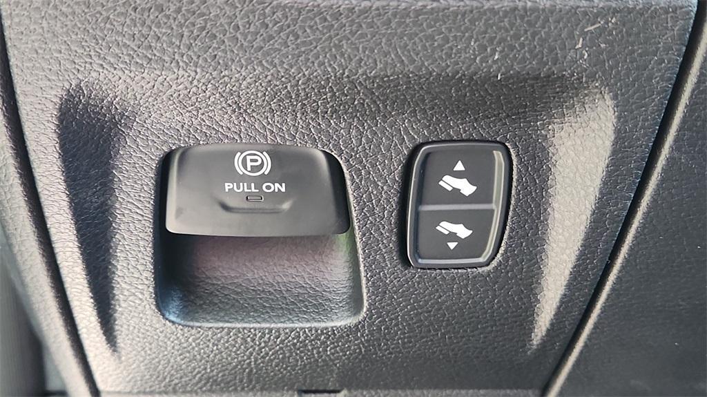 new 2025 Ram 1500 car, priced at $47,500