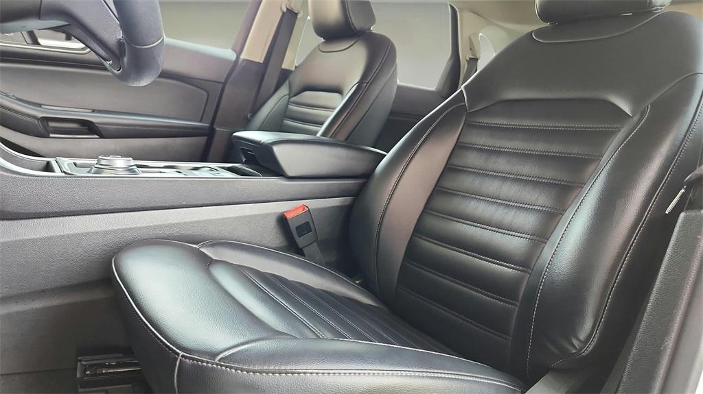 used 2023 Ford Edge car, priced at $23,000