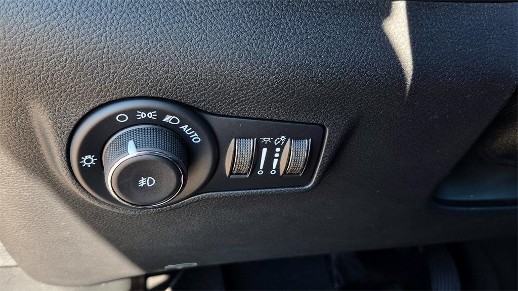 new 2026 Jeep Compass car, priced at $30,486