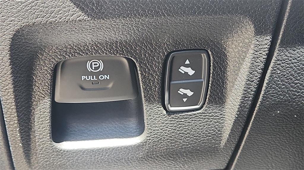 new 2025 Ram 1500 car, priced at $49,000