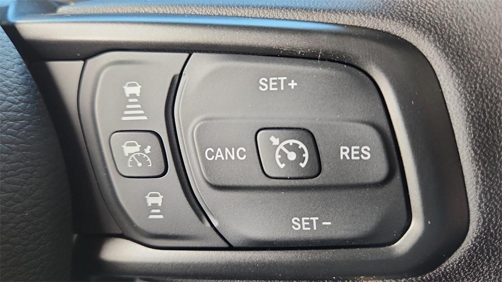 new 2025 Jeep Wrangler car, priced at $55,622