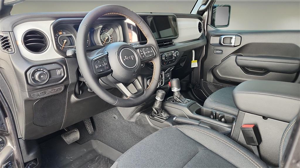 new 2025 Jeep Wrangler car, priced at $55,622