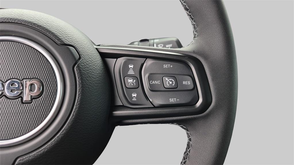 new 2025 Jeep Wrangler car, priced at $44,553