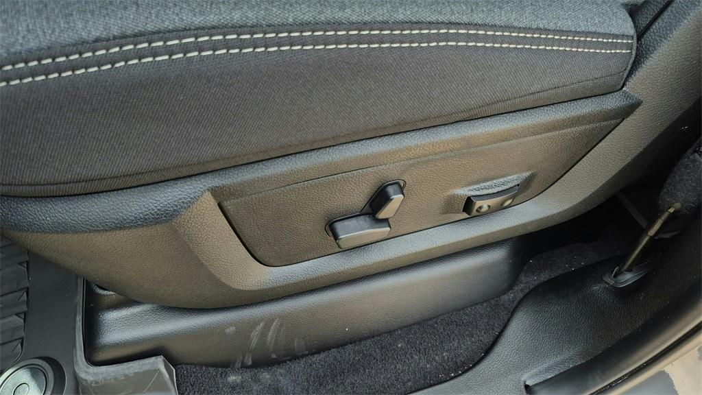 new 2025 Ram 2500 car, priced at $70,025