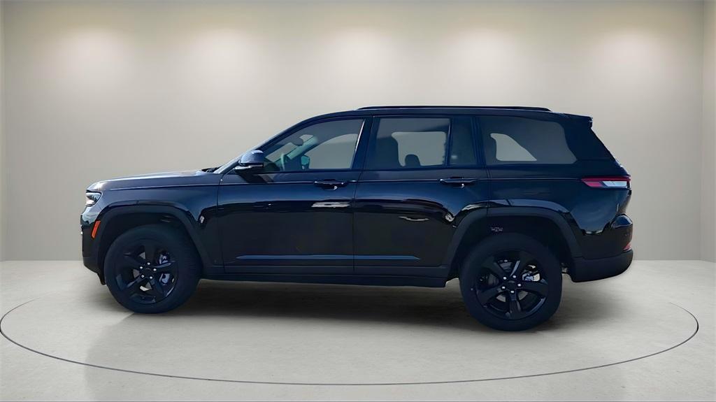 new 2024 Jeep Grand Cherokee car, priced at $38,500