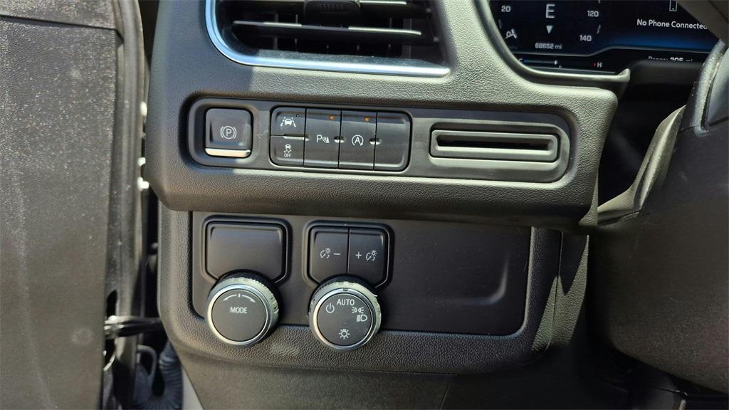 used 2023 Chevrolet Suburban car, priced at $43,000