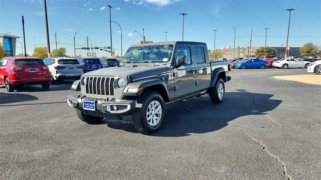 used 2023 Jeep Gladiator car, priced at $31,000