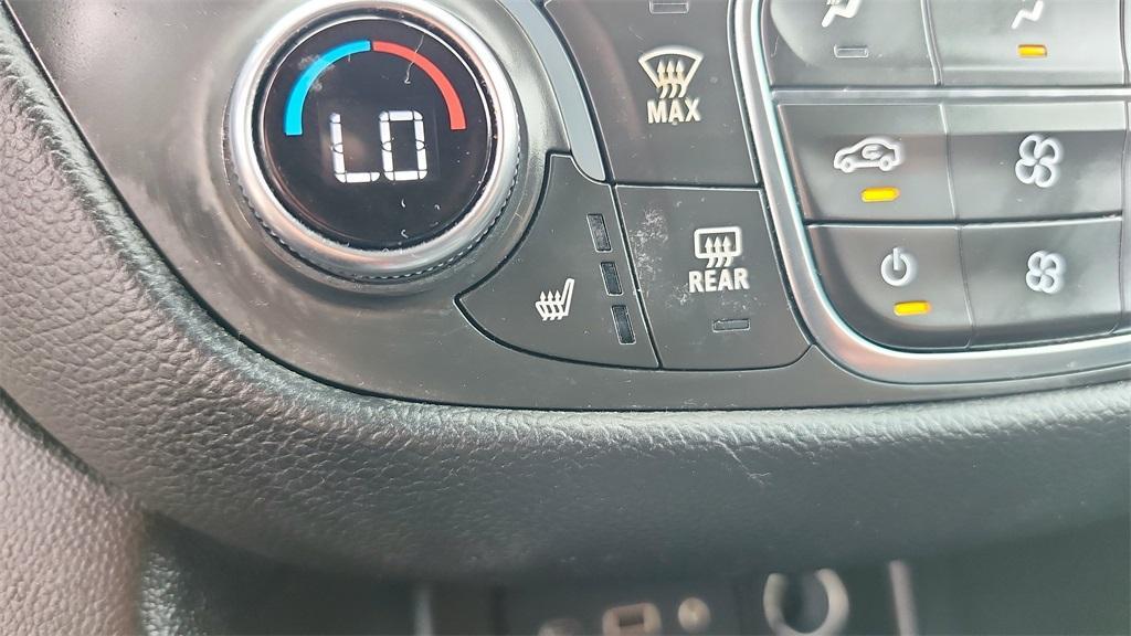 used 2021 Chevrolet Equinox car, priced at $20,000