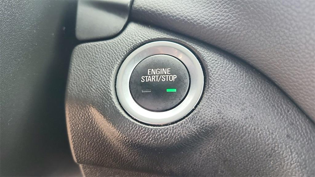 used 2021 Chevrolet Equinox car, priced at $20,000