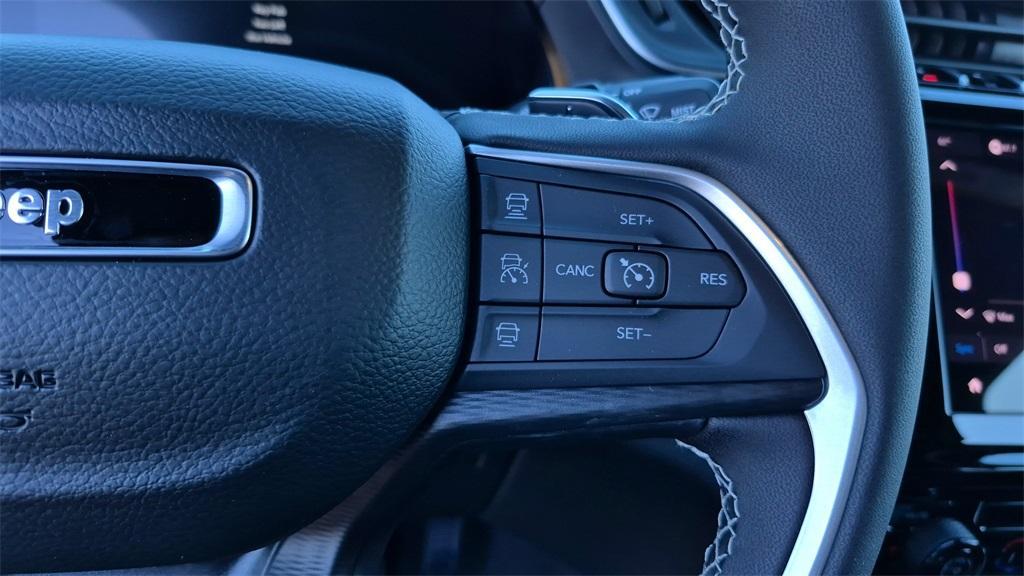 new 2025 Jeep Grand Cherokee car, priced at $39,287